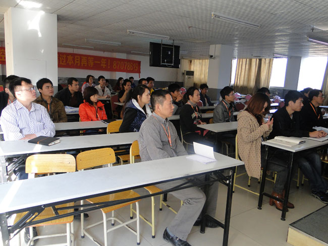 2013年12月，学员入学培训