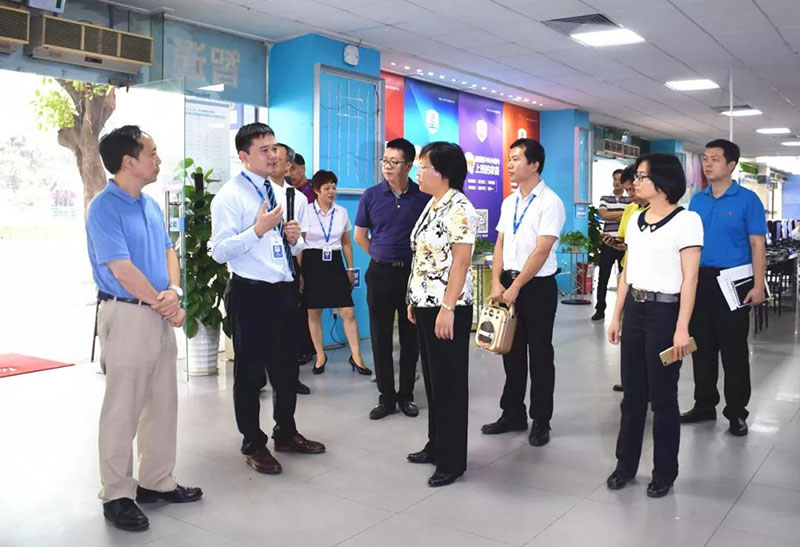 东莞市副市长喻丽君及相关领导组成的调研组到访东莞倍增企业进行调研指导08